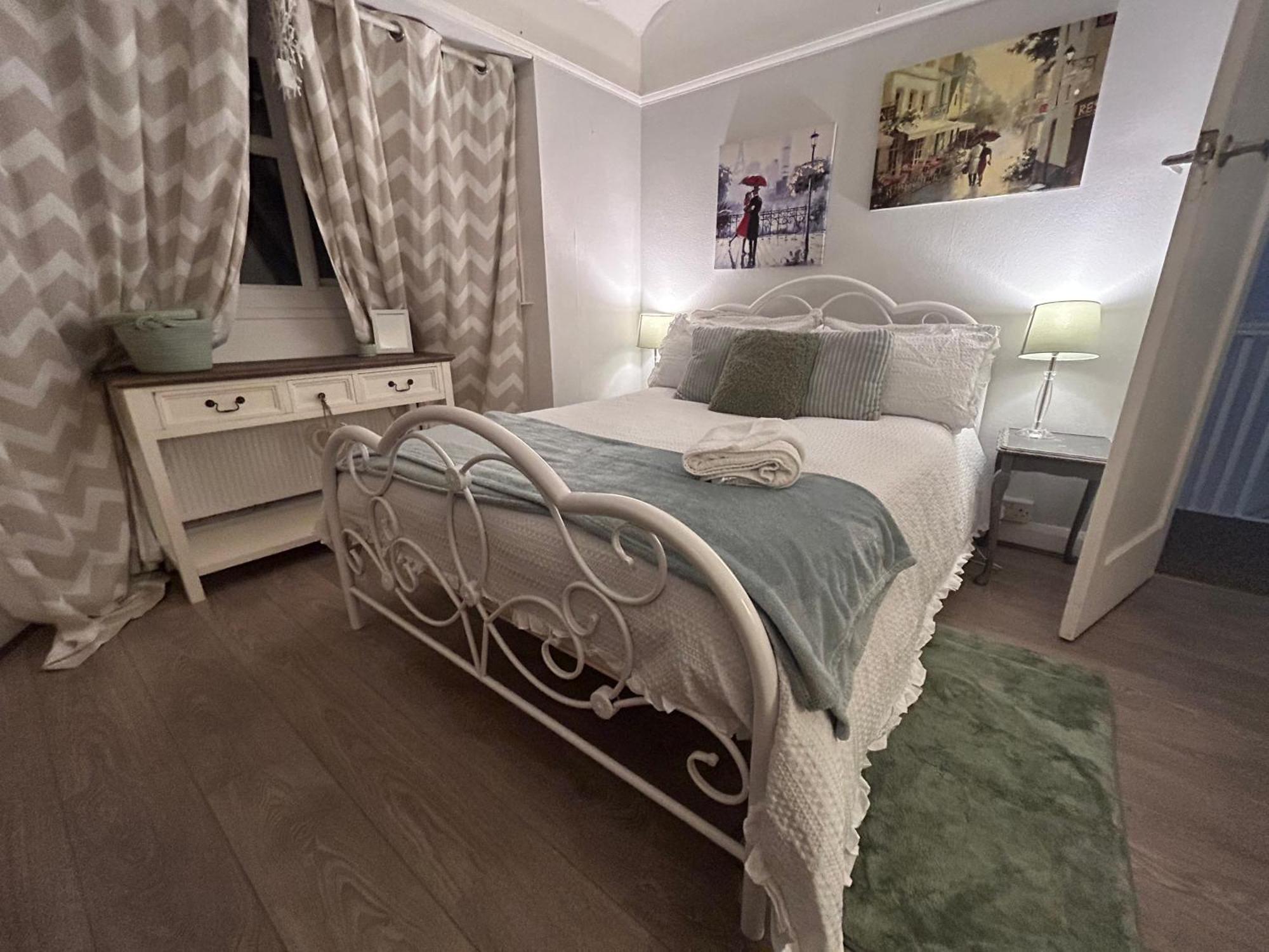 דירות Redditch Rest Near Town Centre & Transport Links מראה חיצוני תמונה
