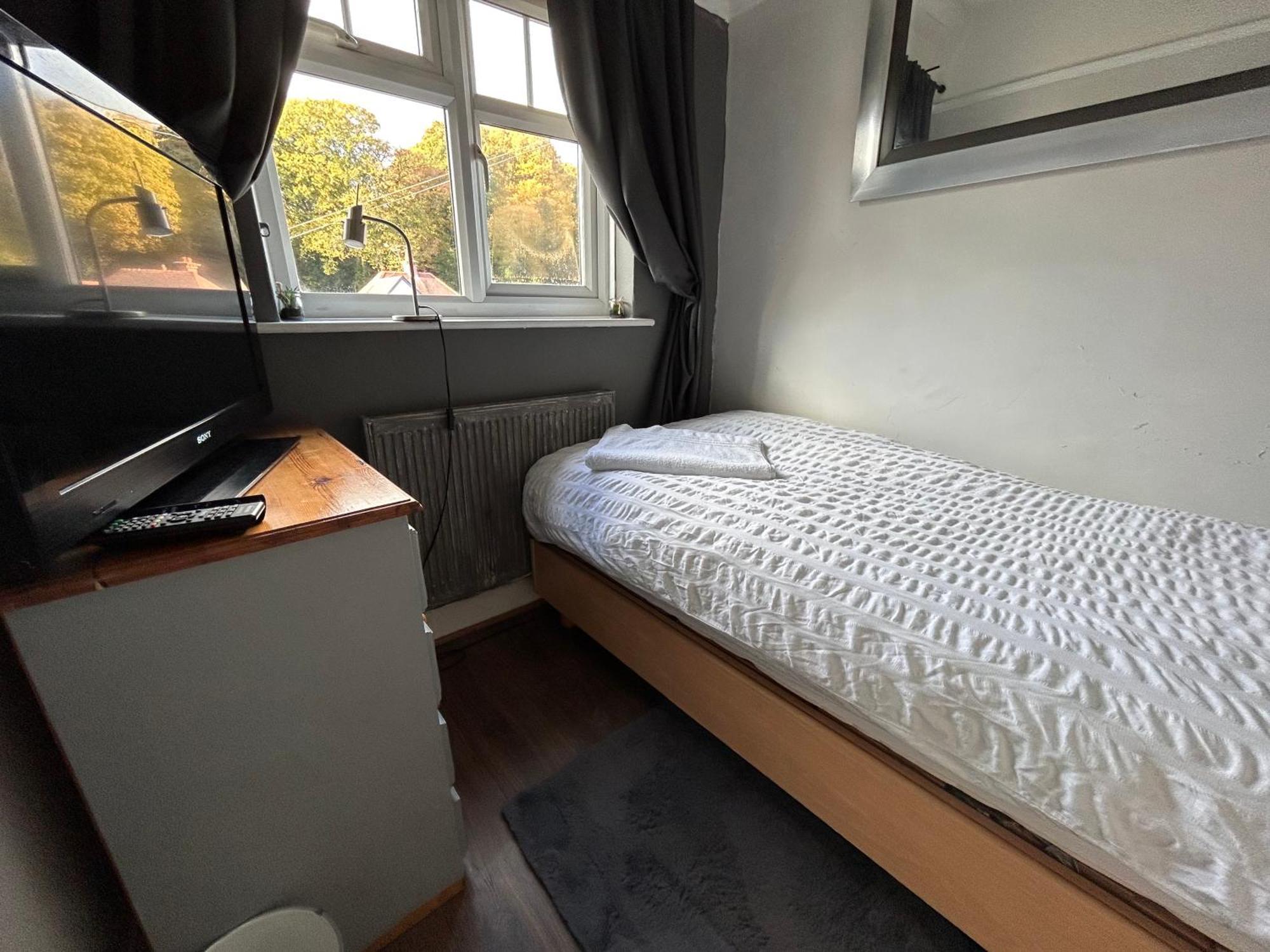 דירות Redditch Rest Near Town Centre & Transport Links מראה חיצוני תמונה