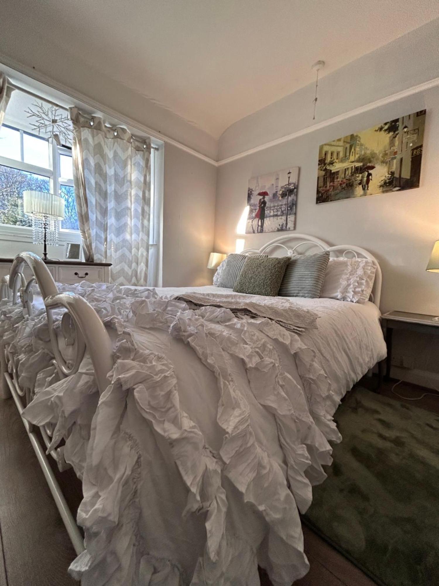 דירות Redditch Rest Near Town Centre & Transport Links מראה חיצוני תמונה