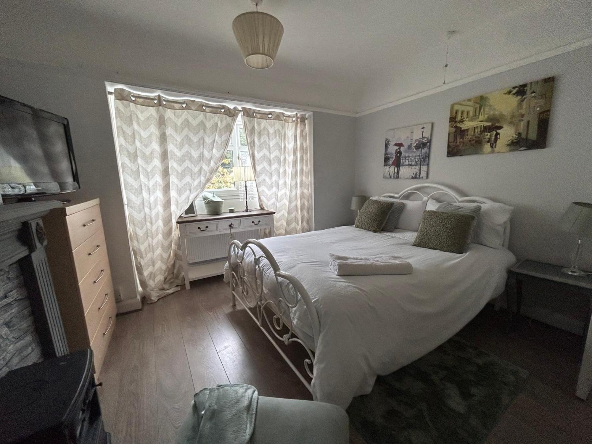 דירות Redditch Rest Near Town Centre & Transport Links מראה חיצוני תמונה
