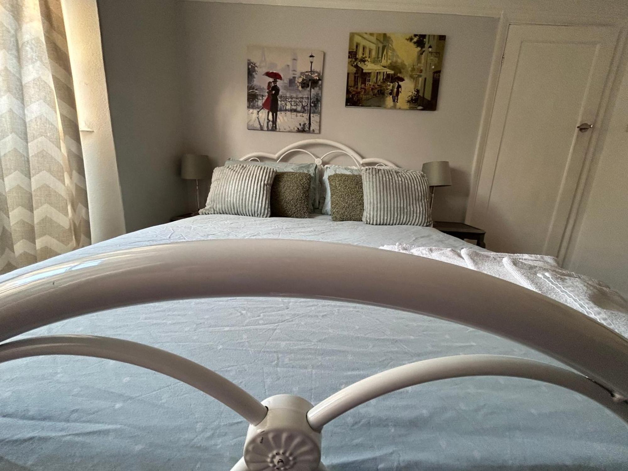 דירות Redditch Rest Near Town Centre & Transport Links מראה חיצוני תמונה