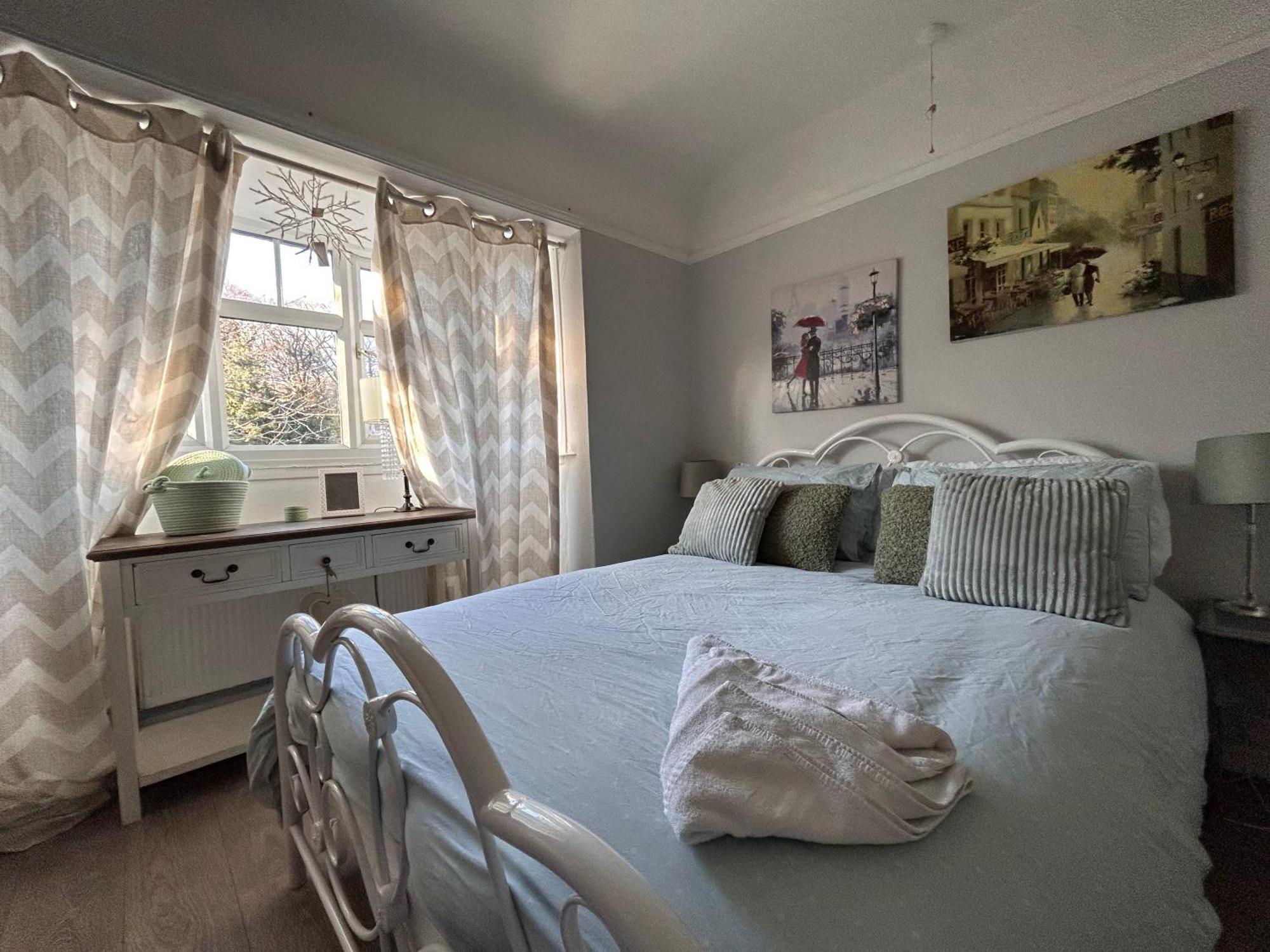 דירות Redditch Rest Near Town Centre & Transport Links מראה חיצוני תמונה